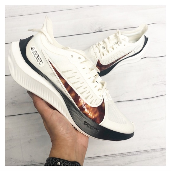 nike zoom gravity sail barely rose